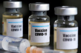 Bãi bỏ bản quyền vaccine có hữu ích cho cuộc chiến chống COVID-19?